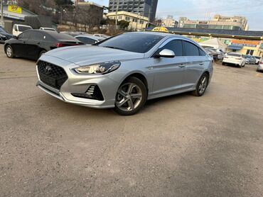 автомобиль в кредит: Hyundai Sonata: 2022 г., 2 л, Автомат, Газ, Седан