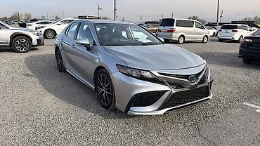 2022: Toyota Camry: 2022 г., 2.5 л, Вариатор, Гибрид, Седан — 3