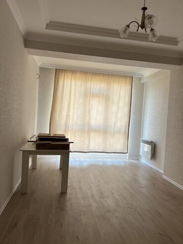 Təmir işləri: Salam. Uzun müddətli kirayə verilir. Yeni 14 mərtəbəli binanın 1-ci — 15