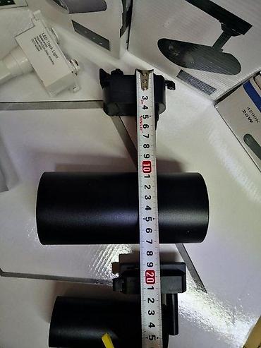 Rasveta: Šinski Reflektori 4200k 30w beli crni. Kontakt telefon za brži — 7