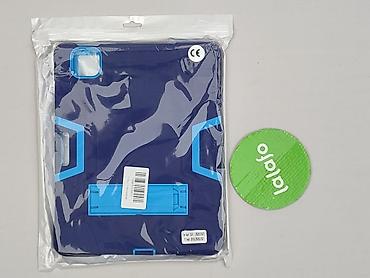 jaki material: Etui do telefonu, stan - Idealny — 2