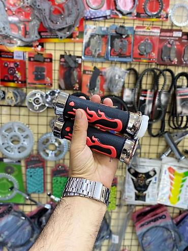 prado sukan: Motosiklet üçün qaz və əyləc qollarına uyğun dekorativ rezin qulplar — 1