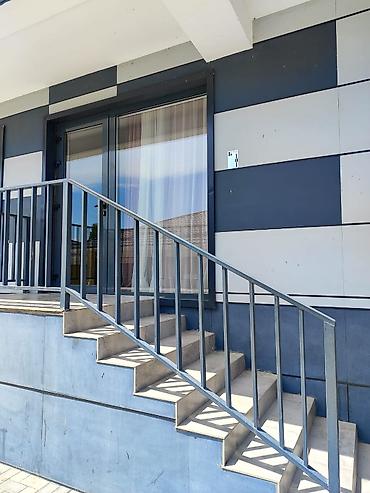 Продажа квартир: 4 комнаты, 70 м², 1 этаж — 5