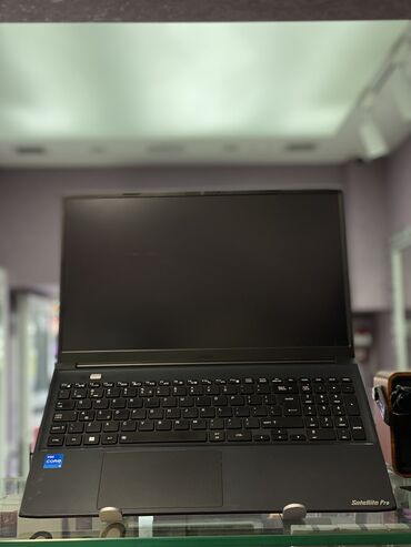 hello neighbor 2: Б/у Toshiba, 15.6 ", Intel Core i5, 256 ГБ, Самовывоз, Бесплатная доставка