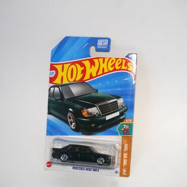 Qrammofon və patefonlar: Mercedes, 2025 il, 1:64, Dəmir