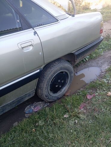 пресспадборшик кыргызтан: Дөңгөлөктөр монтажда 185 / 70 / R 14, Жай, Колдонулган, Жеңил унаалар, Куйма, тешиктери - 4