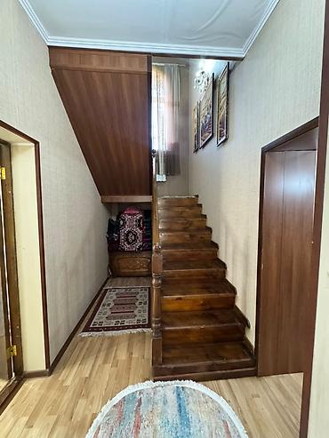 восток 5 сдаю: 250 м², 6 комнат и более, ул. Кара-Дарыя, Семейным — 3