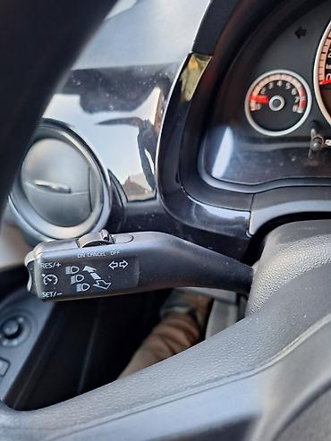 Volkswagen: U odličnom stanju, garancija za kilometrazu — 9