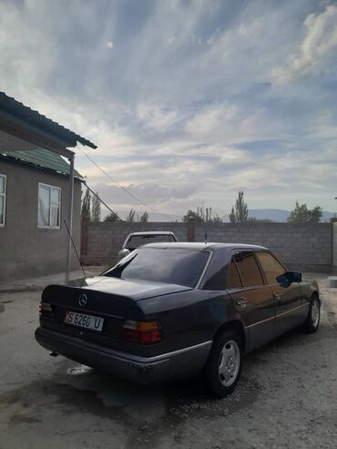 mercedesbenz w124 каракол: Mercedes-Benz 230: 1991 г., 2.3 л, Механика, Бензин, Седан