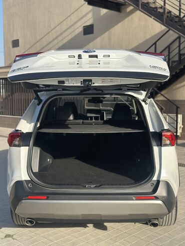 Toyota: Toyota RAV4: 2023 г., 2.5 л, Автомат, Гибрид, Внедорожник — 8