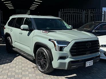 Toyota Sequoia: 2023 г., 0.4 л, Автомат, Гибрид, Внедорожник