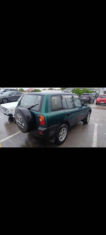 ekanom: Toyota RAV4: 2 l | 1995 il Ofrouder/SUV — 2