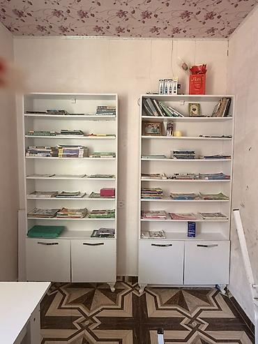 kitab skafi: Ağ rəngli ikili kitab rəfi dəsti - Komplekt: 2 ədəd eyni tip kitab — 1