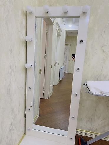 Güzgülər: Güzgü Döşəmə üstü, Düzbucaqlı, Makiyaj üçün, Arxa işıqlı — 1