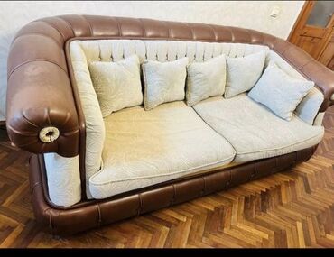 диван кухня: Divan, İşlənmiş, Açılan, Parça, Çatdırılma yoxdur