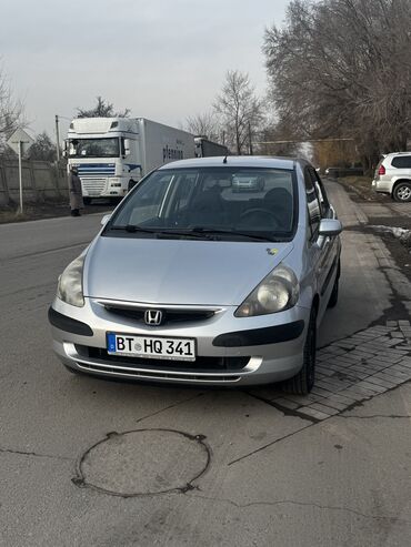 автомобиль гетс: Honda Jazz: 2003 г., 1.3 л, Механика, Бензин, Хэтчбэк