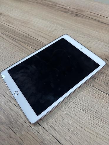 Планшеты: IPad Apple в розовом цвете. Планшет с тонким металлическим корпусом — 2