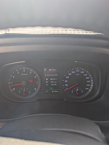 byd e1: Hyundai ix35: 2019 г., 2 л, Автомат, Бензин, Кроссовер — 6