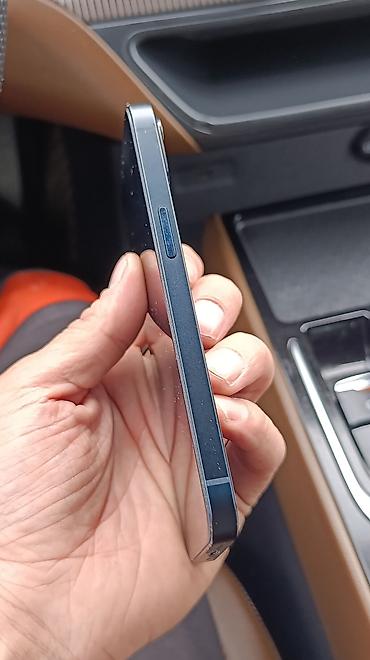 Apple iPhone: IPhone 13, Черный, Кабель — 7