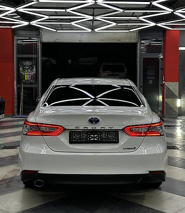 Toyota: Toyota Camry: 2019 г., 2.5 л, Вариатор, Гибрид, Седан — 5