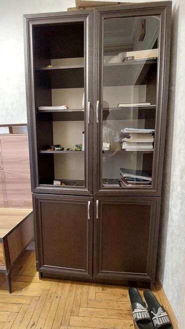 taxta rəf: İşlənmiş, Kitab rəfi