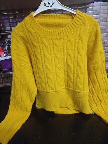 Sviterlər: Parlaq sarı rəngdə toxunma sviter - Model: S&B Wear askılıqda — 2