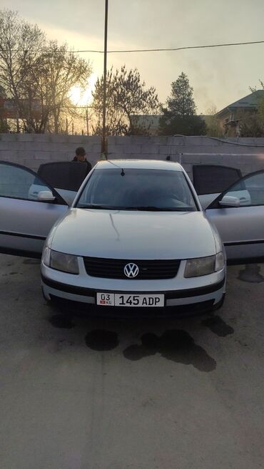 Volkswagen: Volkswagen Passat: 1998 г., 2.3 л, Автомат, Бензин, Минивэн