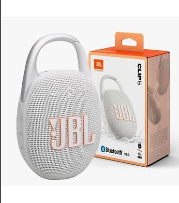 Динамики и колонки: Портативная колонка JBL Clip 5 Компактная беспроводная колонка JBL — 2