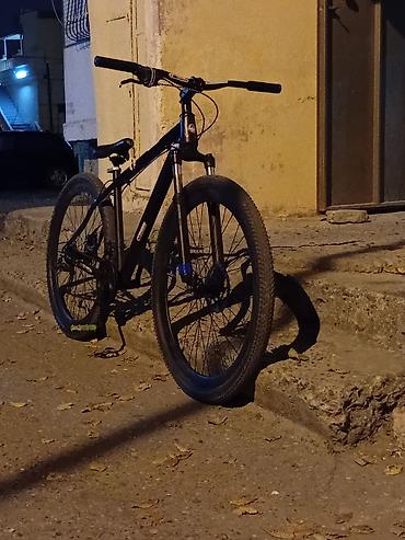 velosipedler: Şəhər və yüngül off-road gəzintilər üçün yığılmış dağ velosipedi — 2