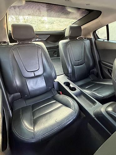 byd seal 06: Chevrolet Volt: 2012 г., 1.4 л, Автомат, Электромобиль, Хэтчбэк — 8