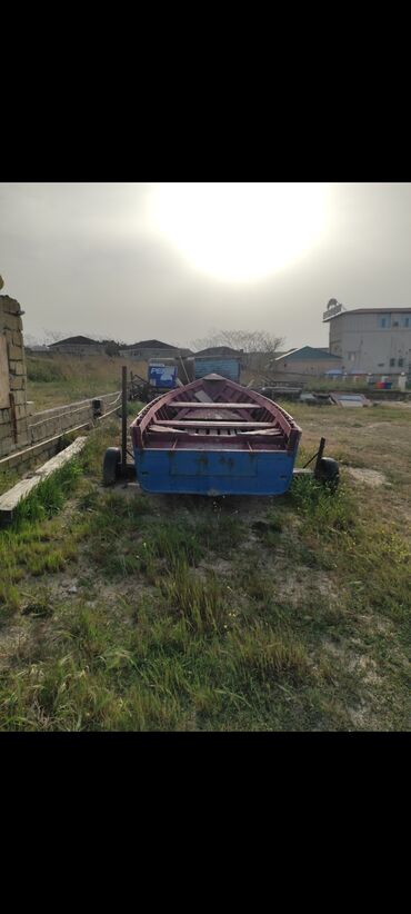 Su nəqliyyatı: Qayiq Satılır hər bir şeyi üstündə verilir yakiri toru verilir — 3