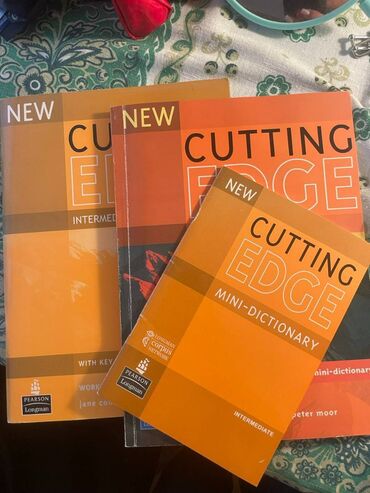 сколько стоит диск гта 5: İngilis dili dərsliyi Cutting Edge İntermediate seviyyə. İkinci əl