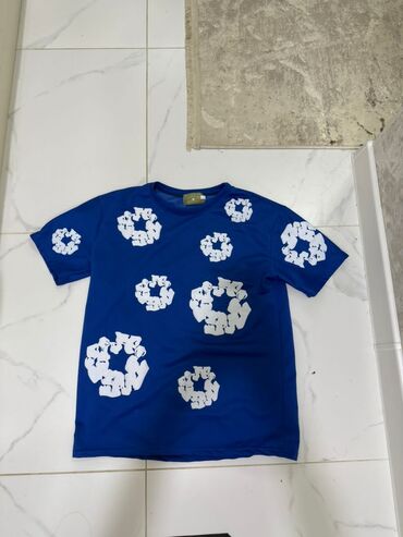 где можно продать старые вещи в бишкеке: Мужская футболка, M (EU 38), Nike, Новый, цвет - Синий, Самовывоз, Платная доставка
