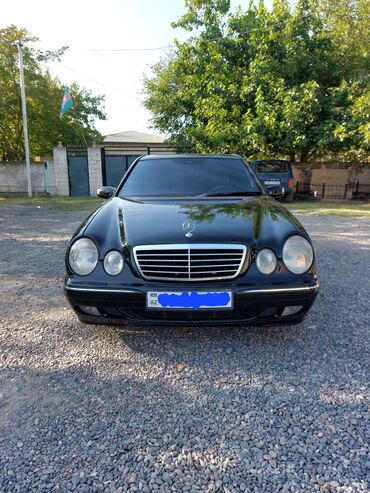 vita maşın: Mercedes-Benz E 320: 3.2 l | 2001 il Sedan