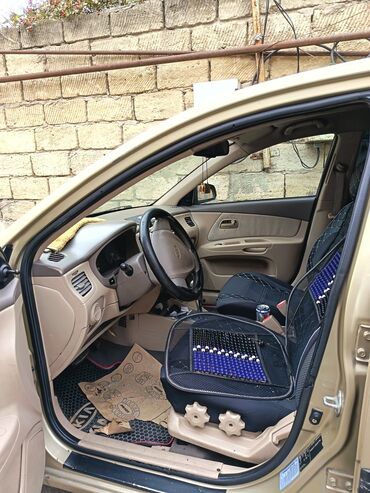 Kia: Kia Rio: 1.4 l | 2008 il Sedan — 5