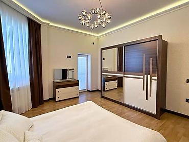 8 noyabr: İcarəyə verilir 3 otaqlı yeni tikili 115 m², 8 Noyabr m. Kateqoriya — 4