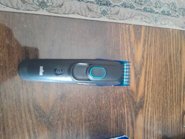 Trimmerlər və saç qırxan maşınlar: Saç qırxan maşın, Braun, İşlənmiş, Ünvandan götürmə — 22