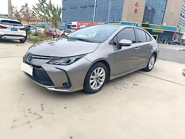 prius 2025: Toyota Corolla: 2023 г., Гибрид, Седан — 1