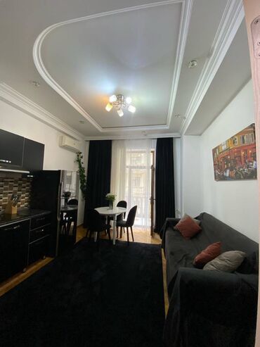 Uzunmüddətli kirayə mənzillər: Xetai metrosu Ağ şəhərdə mənzil kirayə verilir. Mərtəbə 7/3. Ümumi — 5