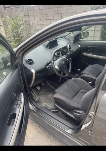 тайота ист машина: Toyota ist: 2005 г., 1.5 л, Механика, Бензин, Хетчбек