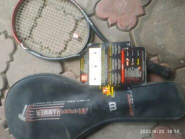 ракетка теннис: Продаю титановую ракетку оригинал. брали очень давно где-то в