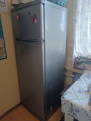 dvd satisi: Indesit iki qapılı soyuducu - Rəng: boz/metalik - Üst qapı – — 4