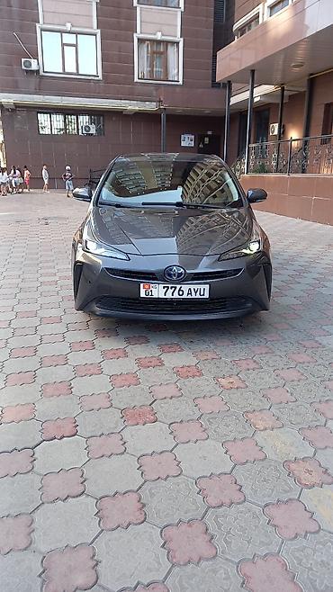 Toyota Prius: 2019 г., 1.8 л, Вариатор, Гибрид, Хетчбек lalafo.kg да — 3 Toyota Prius: 2019 г., 1.8 л, Вариатор, Гибрид, Хетчбек — 3