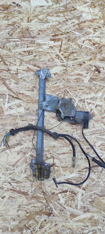 Другие автозапчасти: Запчасти на BMW e30 — 39