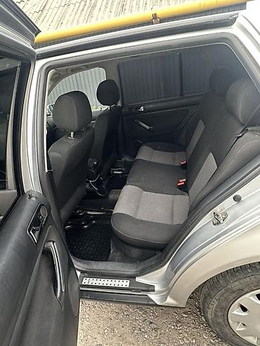 именной номер на машину: Volkswagen Golf: 2003 г., 1.6 л, Автомат, Бензин, Хэтчбэк — 6