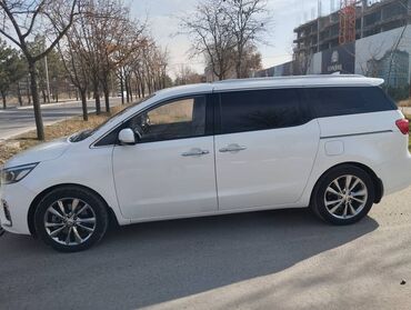 Kia: Kia Carnival: 2018 г., Минивэн — 2