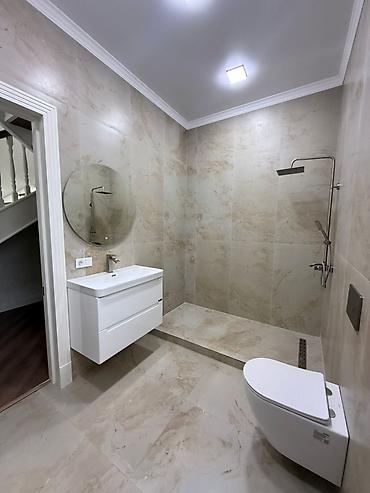 Продажа коттеджей и домов: 🏡 Продаётся шикарный особняк в престижном районе Бишкека 📍 р-н — 8