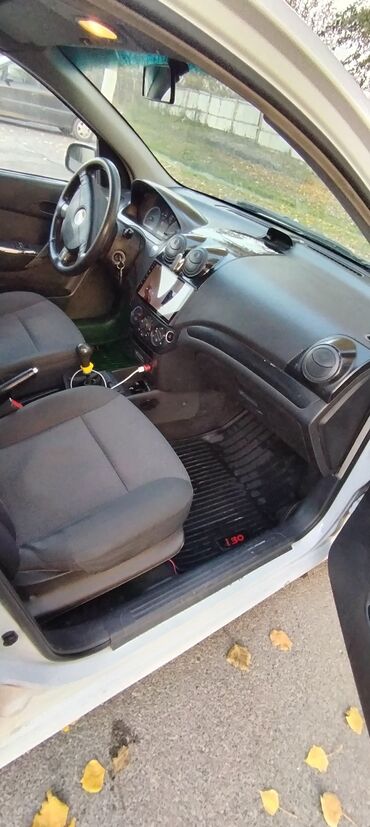 Chevrolet: Chevrolet Aveo: 1.2 l | 2011 il 420000 km Sedan — 13