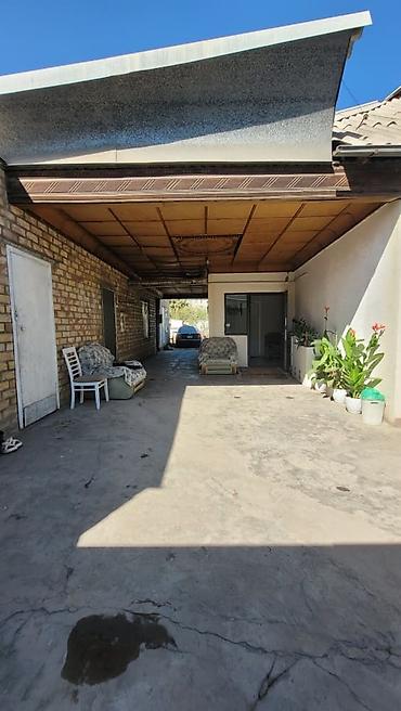 Продажа коттеджей и домов: ⚠️Срочно продаю Дом + Бизнес 📍Пишпек, Локомотив ✔️Дом 80м² 3 — 9