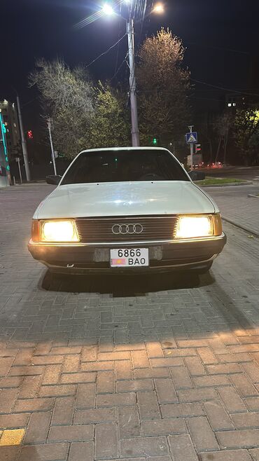 Audi: Audi 100: 1986 г., 1.8 л, Механика, Бензин, Седан